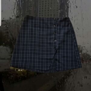 SOLD Forever 21 cream and navy mini skirt